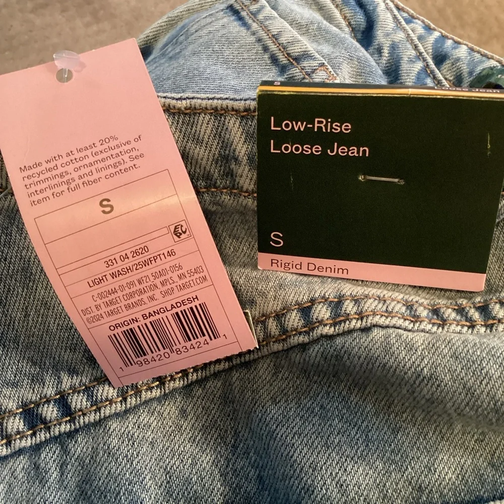 Wild Fable 🆕 Rigid Denim loose jeans, low rise, light wash. Cord waist tie,Small - Picture 10 of 11